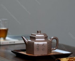 六方德鐘 六方德鐘