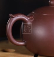 《玉如意》宜興紫砂茶壺工藝美術師底槽青如意