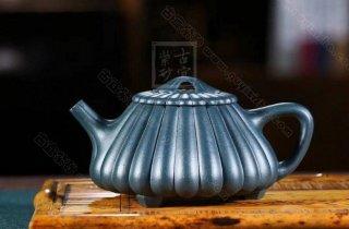 《菱花石瓢》 《菱花石瓢》