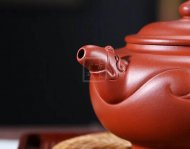 《龍隱線(xiàn)韻》紫砂壺茶具仿古如意紅皮龍壺全手工茶壺