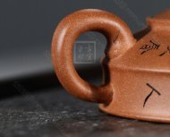 《納?！? title=