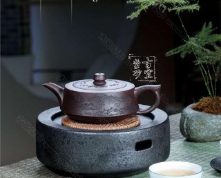 《柱礎》 《柱礎》