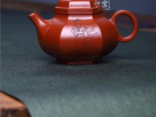 《六方容天》 《六方容天》