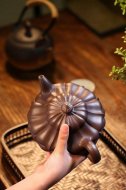 《合菱》宜興紫砂壺高級(jí)工藝美術(shù)師手工多年80目紫泥合菱泡茶壺茶具