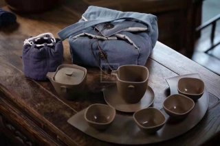 《余生隨行八件套套組》 《余生隨行八件套套組》