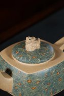 《絞泥靈龍》宜興紫砂壺工藝美術師手工茶壺本山綠泥